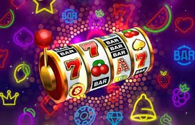 777pub apk slot game interface on mobile device